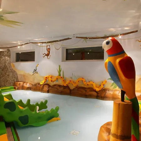 Familotel Alphotel 4*