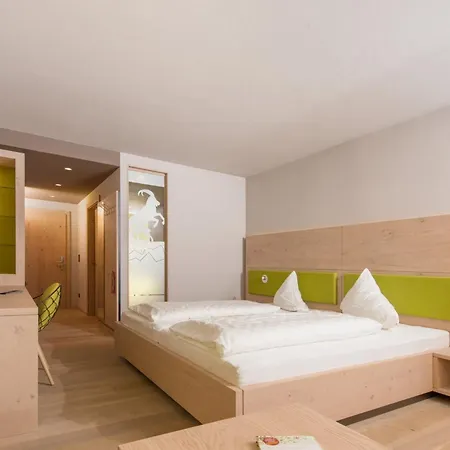 Familotel Alphotel 4*