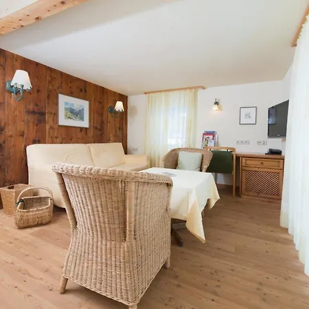 Hotel Familotel Alphotel 4*