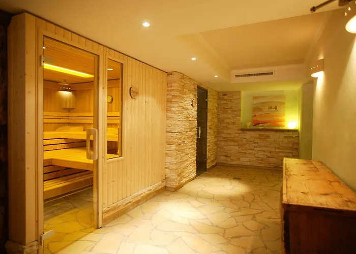 Familotel Alphotel Hotel 4*