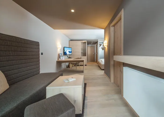 Familotel Alphotel Hotel 4*